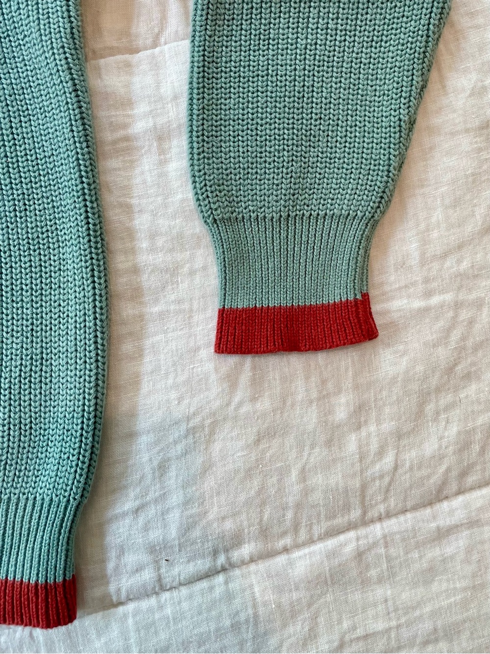 Amour Vert Cardigan V-Neck Button Front Mineral Green Red Organic Cotton M - Picture 5 of 11